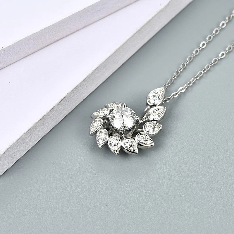 925 Silver Excellent Moissanite Pendant Necklace
